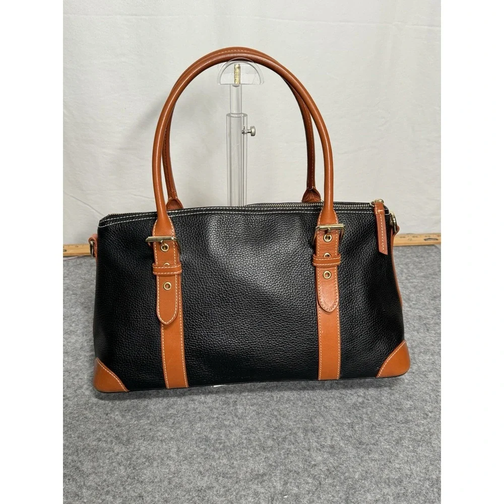 Dooney & Bourke large dooney